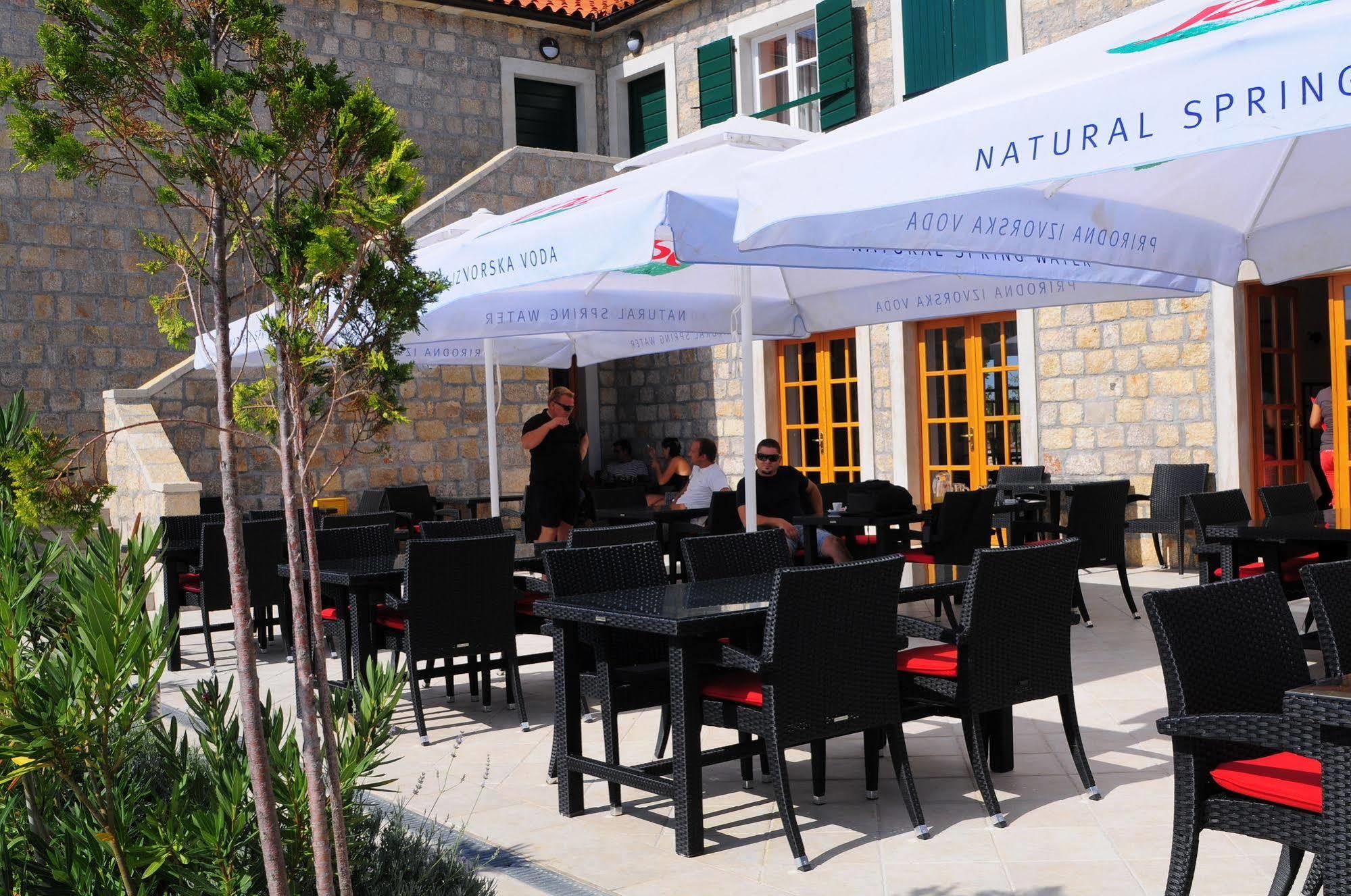 Hotel Pansion Skelin Drinovci Exterior foto
