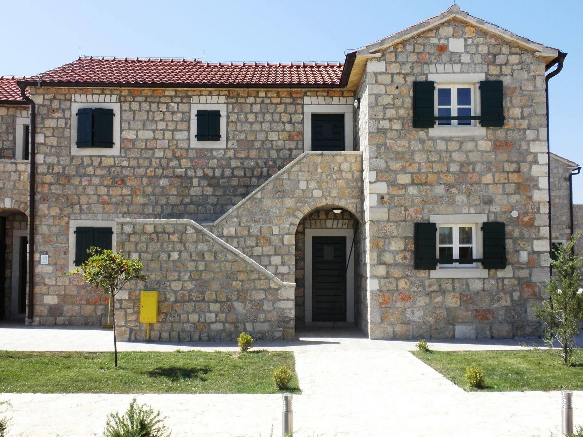 Hotel Pansion Skelin Drinovci Exterior foto